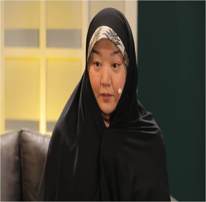  بانوی مسلمان‌شده ژاپنی از حجاب می‌گوید/ گفتگوی رادیویی با وزیر فرهنگ