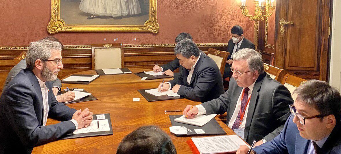 Iran's top nuclear negotiator confers with Chinese, Russian counterparts