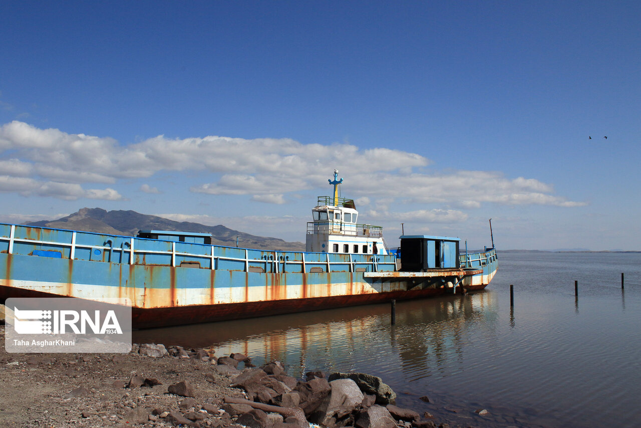 از تامین کاغذ برای نشر کتاب و رسانه تا حل مشکل سوخت کامیونداران