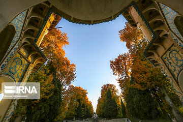 Shahzadeh Mahan Historical Garden, jewelry, shining in desert