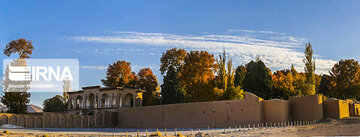 Shahzadeh Mahan Historical Garden, jewelry, shining in desert