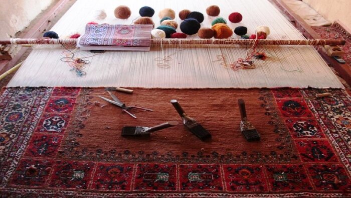 شتابزدگی در منفک شدن فرش دستباف از وزارت صمت نتایج دردناکی دارد