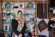 فرماندار: بانوان کارآفرین تکاب برای احیای صنایع دستی منطقه تلاش کنند