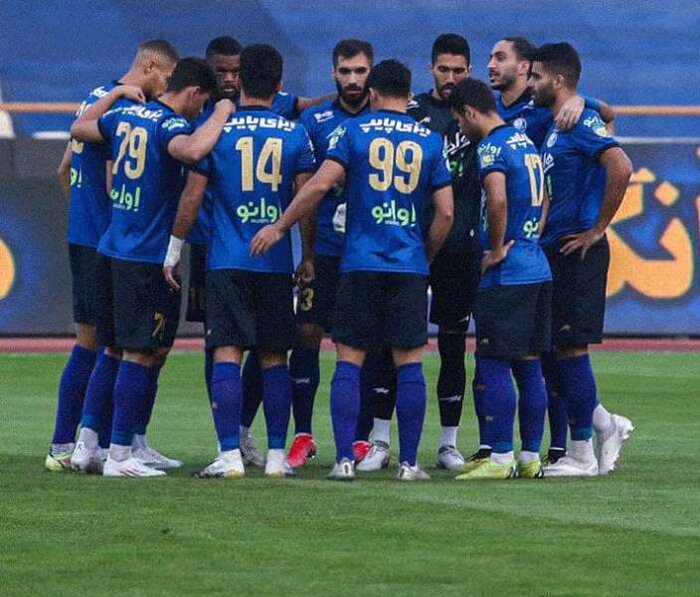 هدیه استقلال به حجازی؛ آبیها صدرنشین شدند