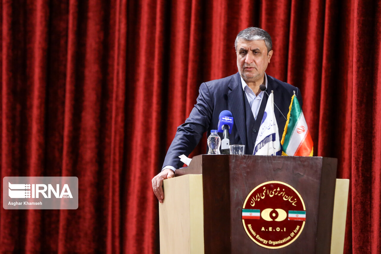 ایران رتبه اول منطقه در حوزه رادیوداروها و پزشکی هستهای / قطار انقلاب در مسیر توسعه حرکت میکند