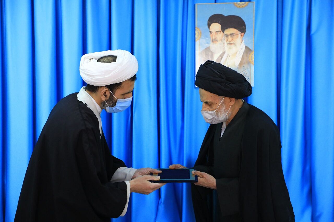 امام جمعه موقت بیرجند منصوب شد امام جمعه موقت بیرجند منصوب شد