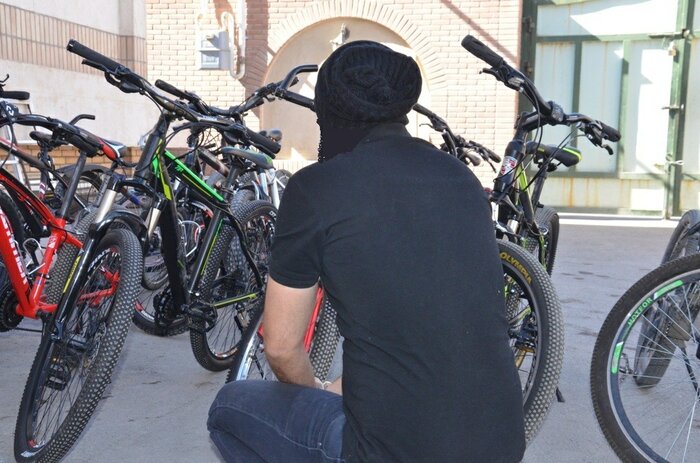 سارق ۵۰ دستگاه دوچرخه در زنجان به دام پلیس افتاد