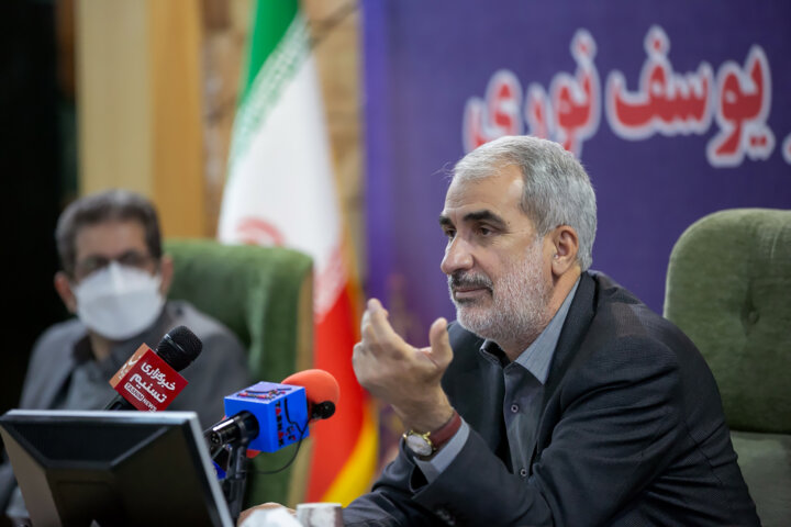 وزیر آموزش و پرورش با ساخت مدرسه و تکمیل خانه‌معلم کرمانشاه موافقت کرد