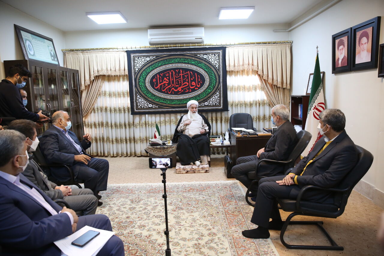 امام جمعه کرمانشاه: آموزش و پرورش نیازمند توجه ویژه مسوولان است