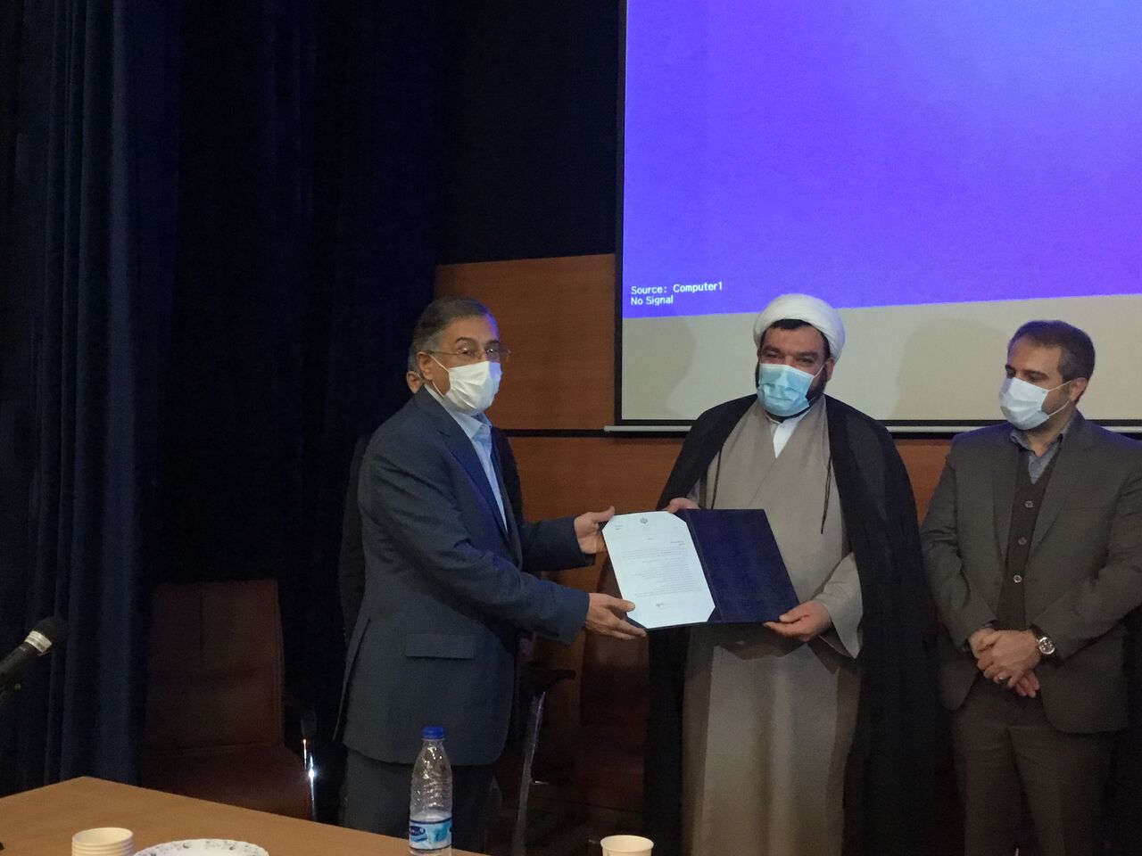 فسادستیزی و کار جهادی محوریت اقدامات مدیریت شهری ساوه باشد