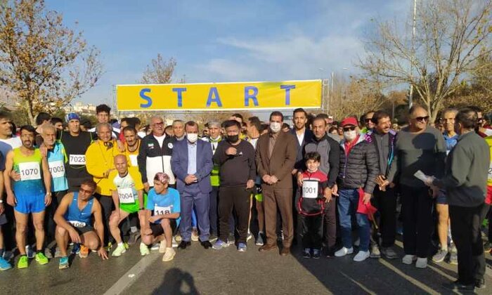 دونده کواری فاتح پیکارهای دو خیابانی آزاد کشور در شیراز شد 3