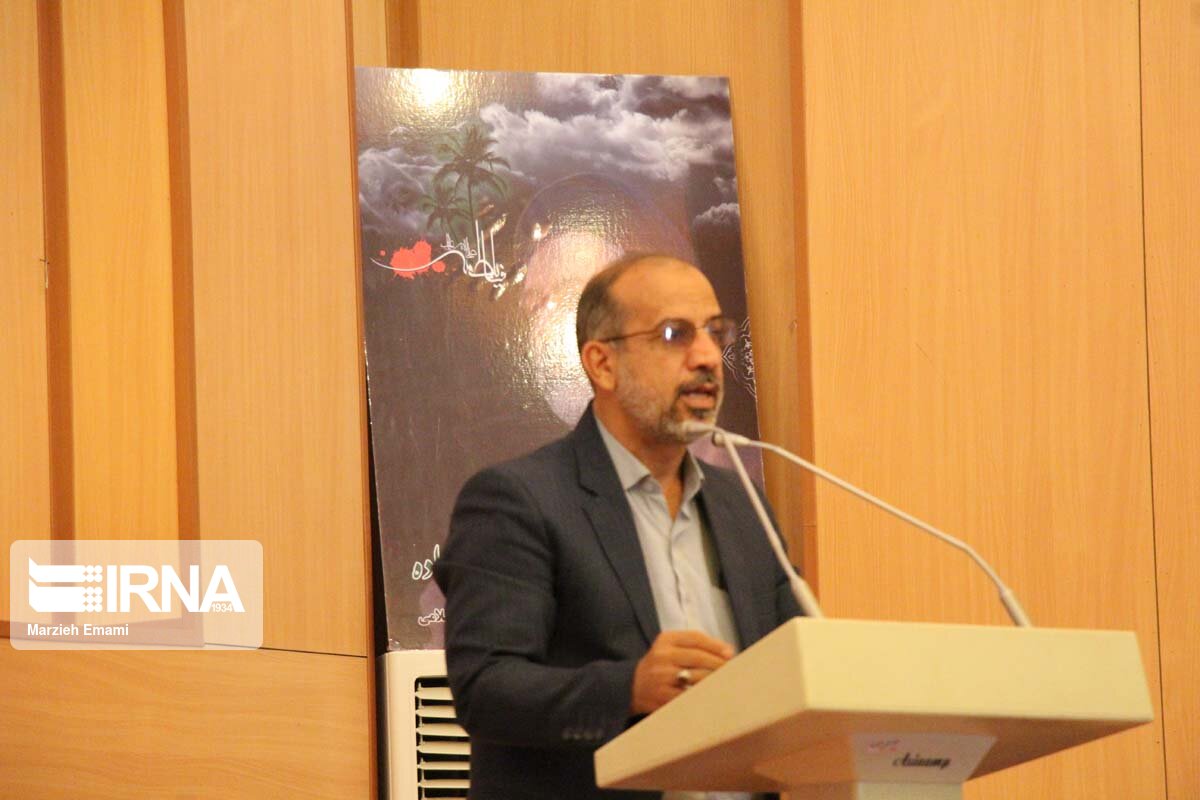 فرماندار میبد خواستار راه اندازی سریع کارخانه فولاد شد