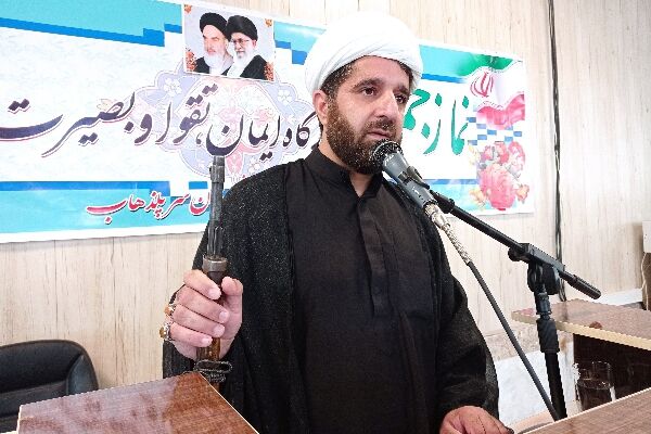 امام جمعه موقت سرپل‌ذهاب: مهمترین رکن فاطمیه دفاع ازولایت است