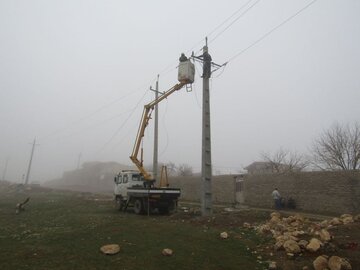 شبکه برق ۲ روستای بیجار بهسازی شد