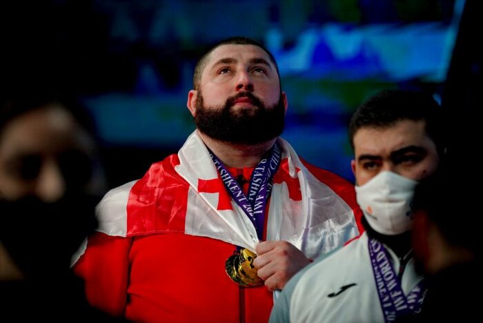 وزنهبرداری در سال ۲۰۲۱؛ از قدرتمنایی تالاخادزه تا تاریخسازی فارِس