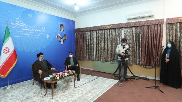نشست خبری رئیس جمهور در یزد