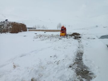 جلوه‌های زمستانی روستاهای سخت‌گذر تکاب