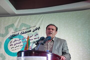 پیوند آموزش با صنعت باعث شکوفایی اقتصادی کشور می شود