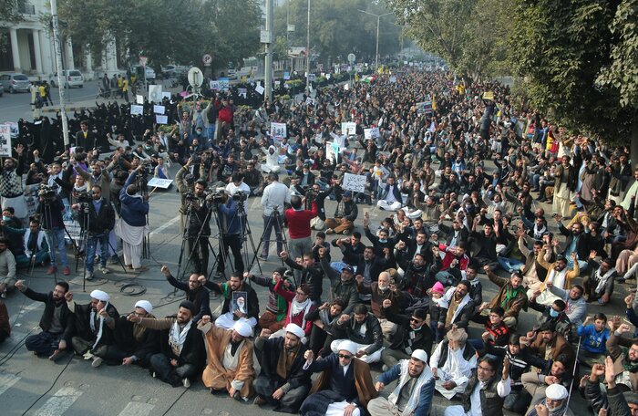 تظاهرات«مرگ بر اسرائیل»در لاهور پاکستان و محکومیت رویکرد تهاجمی آمریکا