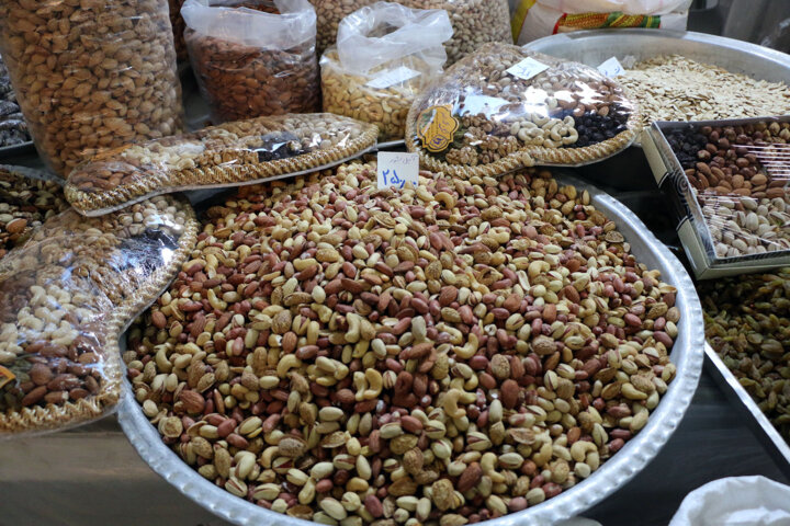 مخالفت آموزش و پرورش مازندران با انتشار عکس سفره یلدای دانشآموزان