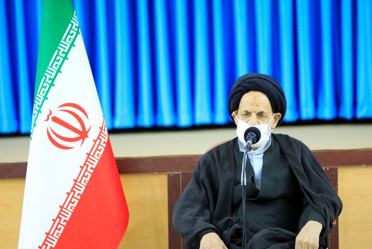 امام جمعه بیرجند: نماز جمعه از مصادیق بارز تبیین است امام جمعه بیرجند: نماز جمعه از مصادیق بارز تبیین است