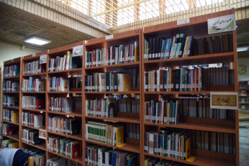 طرح کتابخانه گردی در ۱۲ کتابخانه‌ عمومی استان مرکزی آغاز شد