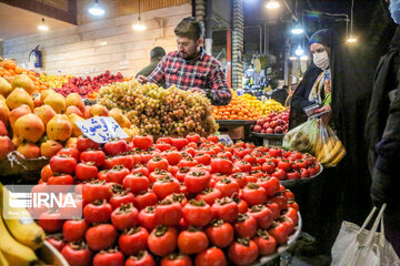 Qazvin Bazaar on eve of Yalda Night