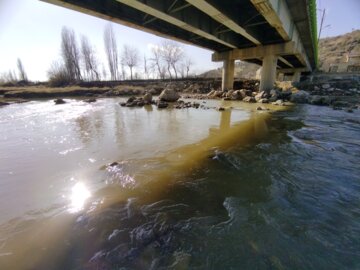 جاری شدن رودخانه سیمینه‌رود بوکان براثر بارش های خوب ۲ روز گذشته در سرشاخه های این رودخانه