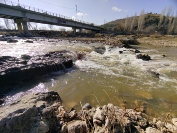 جاری شدن رودخانه سیمینه‌رود بوکان براثر بارش های خوب ۲ روز گذشته در سرشاخه های این رودخانه