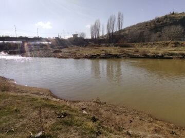 جاری شدن رودخانه سیمینه‌رود بوکان براثر بارش های خوب ۲ روز گذشته در سرشاخه های این رودخانه