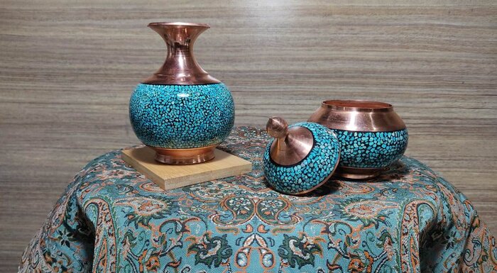 وقتی صنایع دستی فیروزهنشان خانوادگی میشود