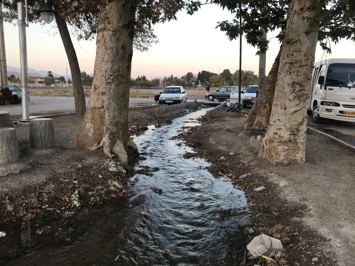 سرآسیاب فرسنگی در کرمان، فرسنگها دور از خدمات