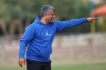 اشجاری: اگر جادوگری نتیجه می‌داد، هند قهرمان جهان می‌شد/ باید استقلال را شخم بزنند!
