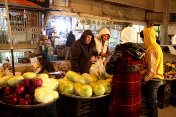 بازار  میوه شب یلدا در ایلام