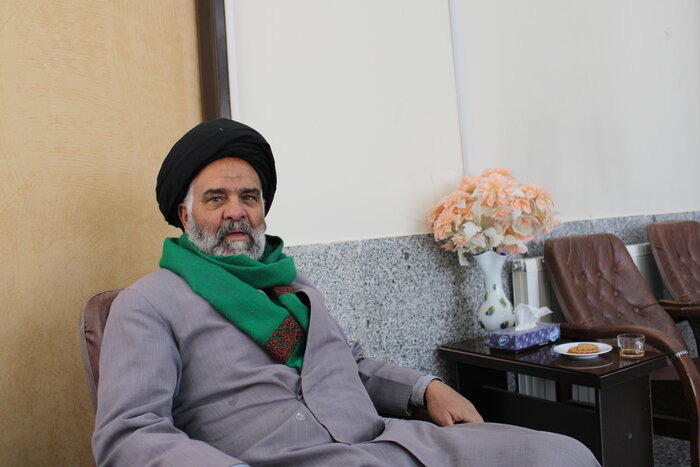 بررسی راهکارهای جذب بیشتر جوانان به نماز