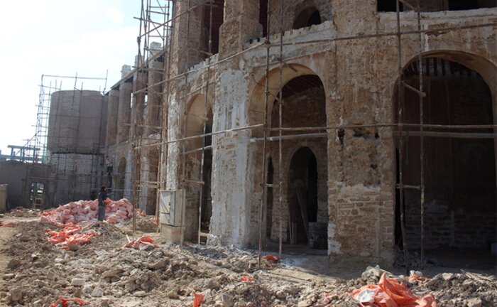 عمارت ملک بوشهر، اثر ملی در تصرف بی سرپناهان