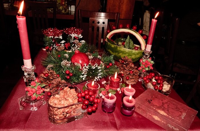 الإيرانيون يحتفلون بـ"ليلة يلدا" أطول ليلة في السنة