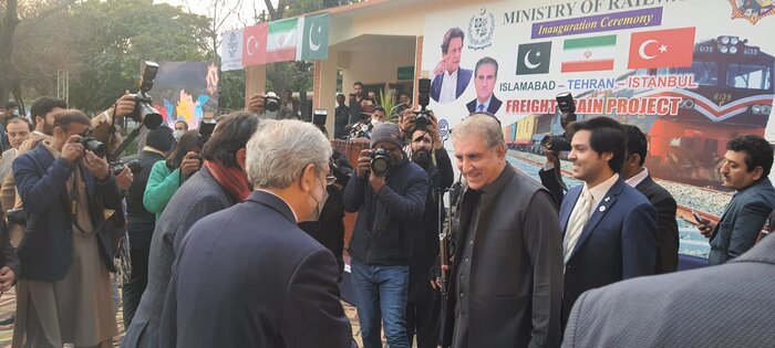 طرح ریلی اسلامآباد-تهران-استانبول افتتاح شد
