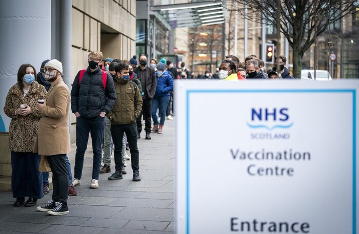 آیا اومیکرون حریف مقاومت دولت جانسون میشود؟