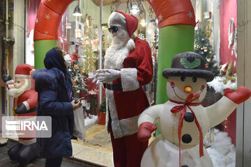 Iranian Christians preparing for Christmas, New Year celebrations