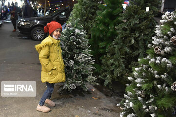 Iranian Christians preparing for Christmas, New Year celebrations