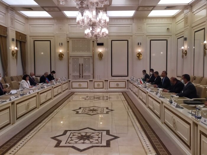وزیرامورخارجه ایران بارئیس پارلمان جمهوری آذربایجان دیدار وگفت وگو کرد