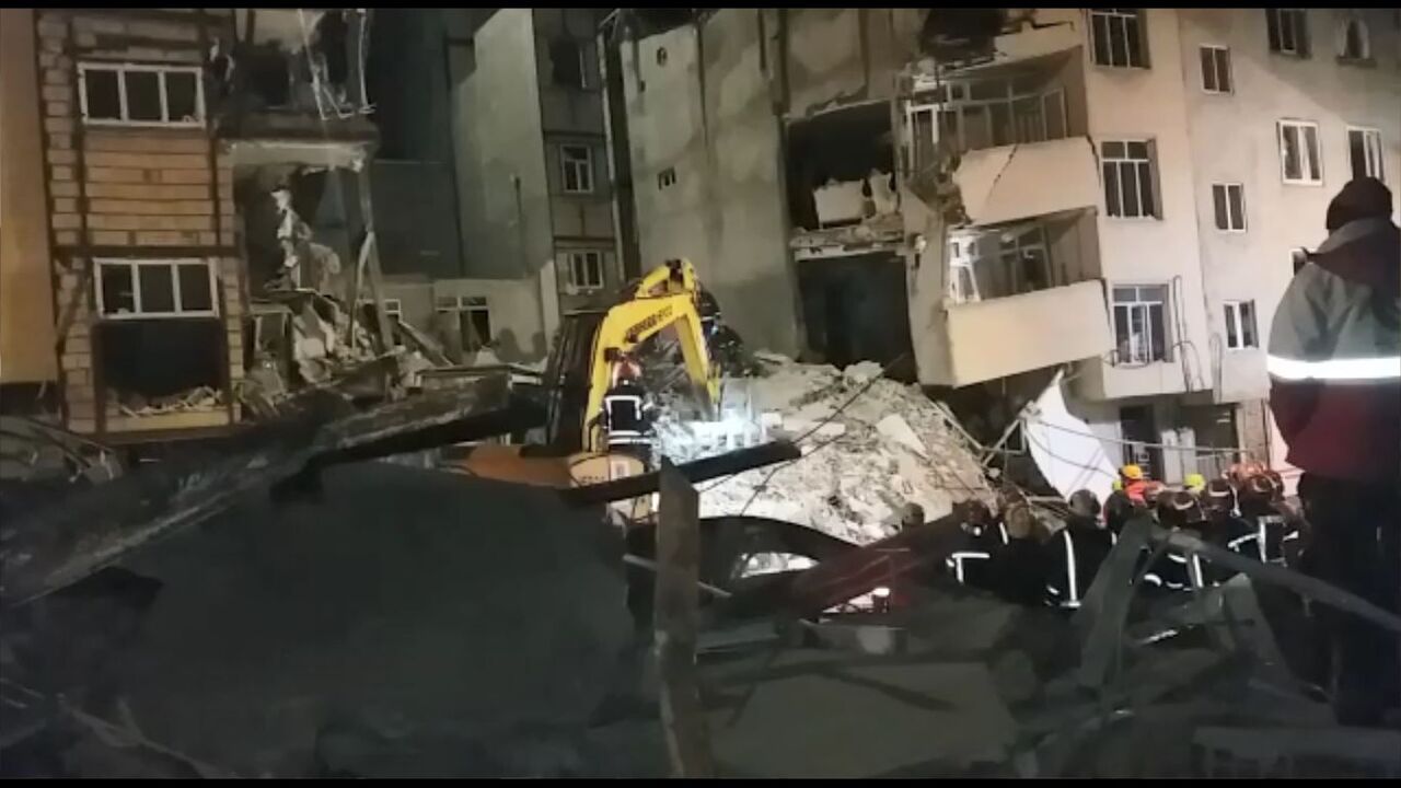 ریزش ساختمان در تبریز