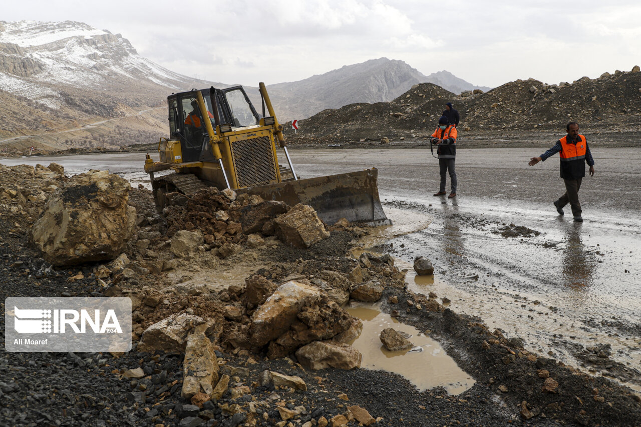 آماده باش نیروهای راهداری خوزستان در پی اعلام هشدار سطح قرمز هواشناسی