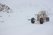 ارتفاع برف در گردنه‌ "زمزیران" مهاباد به بیش از نیم متر رسید