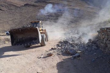 حدود ۱۲ هکتار اراضی ملی شهرستان سمنان رفع تصرف شد