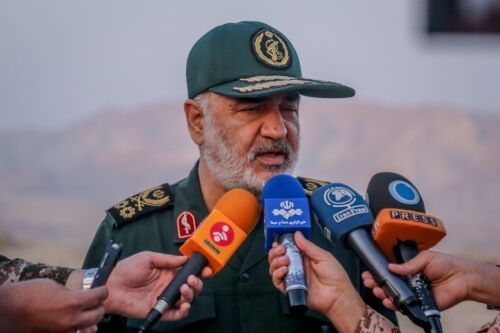 سرلشکرسلامی: پهپادهای تهاجمی و انتحاری اجزای جدید قدرت تهاجمی سپاه است سرلشکرسلامی: پهپادهای تهاجمی و انتحاری اجزای جدید قدرت تهاجمی سپاه است