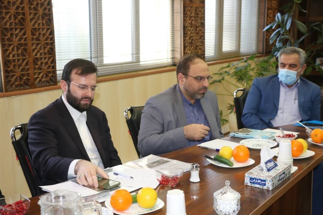 ظرفیت‌های ساوه با هدف جذب سرمایه‌گذاران خارجی معرفی شود