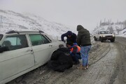 ۲۰۰ خودروی گرفتار در برف گردنه خان بانه رهاسازی شد