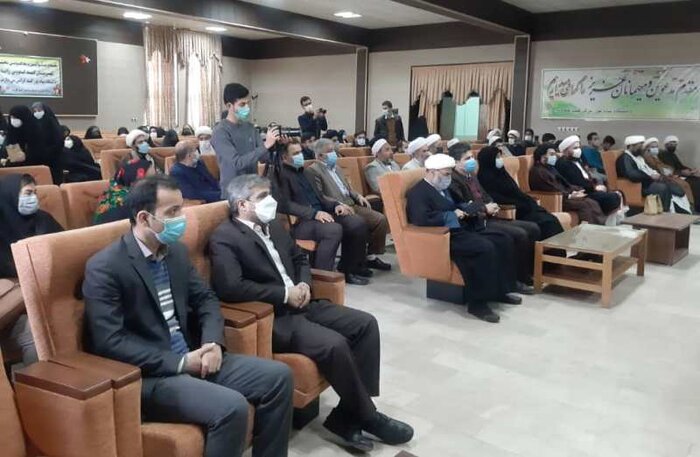 استاد دانشگاه: بصیرت و وحدت مسلمانان دشمنان را مایوس میکند 2